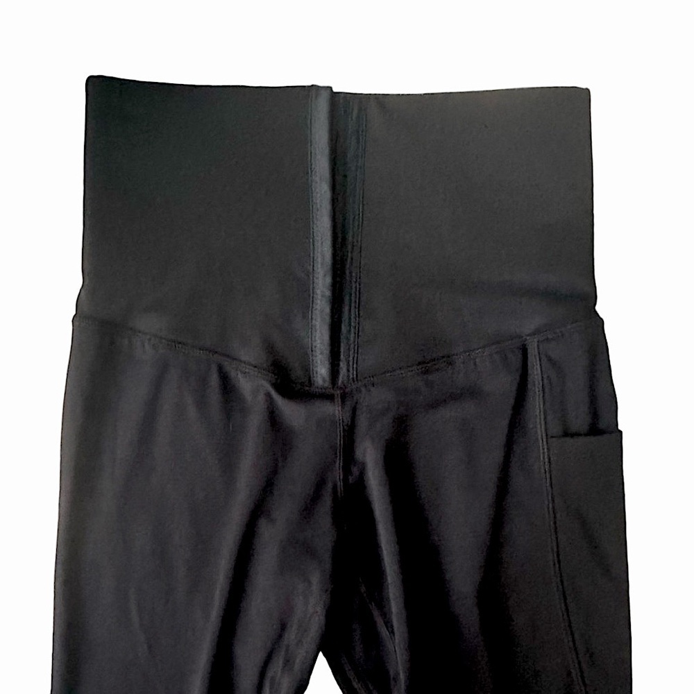 Athletics Motion Magic Waist 2-in-1 Leggings - Picture 2 of 11